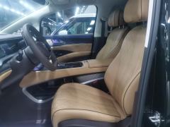 Denza D9 DM-i 1.5T 190km AWD Version 7 - ფოტო 14