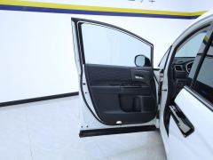 Honda Elysion PHEV 2.0L Luxury Edition - ფოტო 12