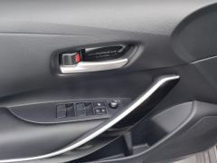 Toyota Corolla Dual-Engine 1.8L E-CVT Elite Edition - фото 13