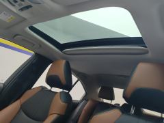 Toyota Corolla Dual-Engine 1.8L E-CVT Elite Edition - фото 15
