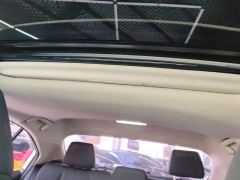 Toyota Corolla Dual-Engine 1.8L E-CVT Elite Edition - ფოტო 15