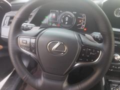 Lexus ES 300h Premium Edition - photo 18