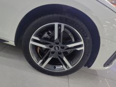 Audi A4L 40 TFSI Luxury Dynamic - ფოტო 6
