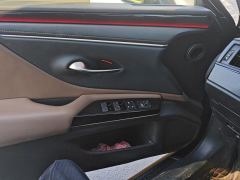Lexus ES 200 Excellence Edition - ფოტო 12
