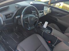 Lexus ES 200 Excellence Edition - ფოტო 16