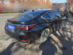 Lexus ES 200 Excellence Edition - ფოტო 2