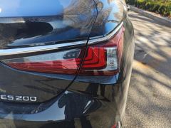 Lexus ES 200 Excellence Edition - ფოტო 5