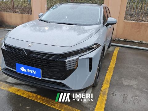 2021 Venucia V 260T DCT Idol Edition