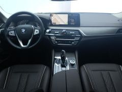 BMW 5 Series Facelift 530Li Leading Edition Luxury Package - фото 16
