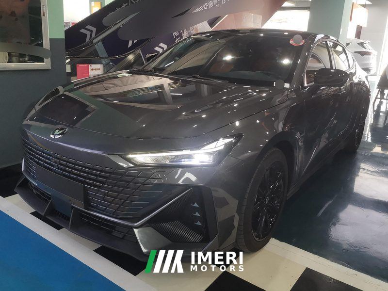 Changan UNI-V Zhidian iDD 1.5T 113km Smart cool type - ავტომობილი ჩინეთიდან