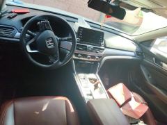 Honda Accord Hybrid 2.0L E-CVT Sharp Edition - ფოტო 16