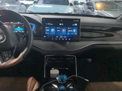 BYD Tang DM-i 1.5T 112KM Precursor Honorable Type - ფოტო 17