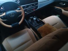 Lexus ES 200 Excellence Edition - photo 19