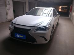 Lexus ES 200 Excellence Edition - photo 3