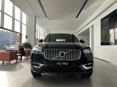 Volvo XC90 B5 Intelligent Luxury 7-Seater - фото 2