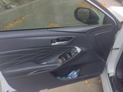 Toyota Avalon Dual-Engine 2.5L E-CVT Prestige Edition - ფოტო 12