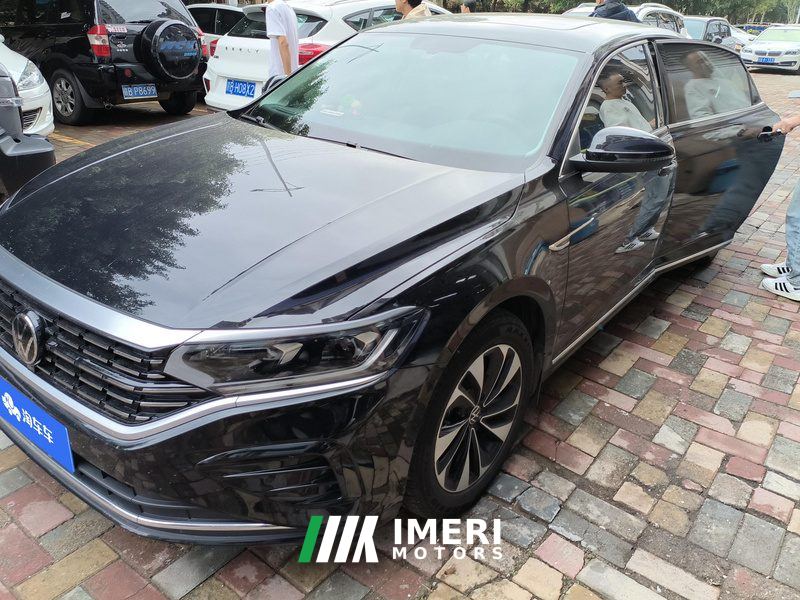 Volkswagen Passat 330TSI Elite Edition - ავტომობილი ჩინეთიდან