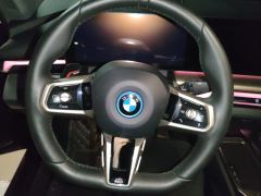 BMW i5 eDrive 35L M Sport Package - ფოტო 18