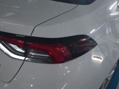 Toyota Corolla Dual-Engine 1.8L E-CVT Elite Edition - photo 5