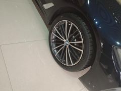 BMW 5 Series 530Li Leading Luxury Package - фото 6