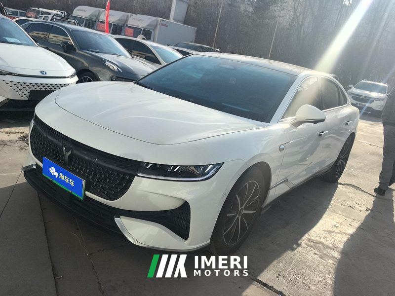 Voyah Zhuiguang PHEV AWDUltra Long RangeFlagship Edition