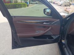 BMW 5 Series Facelift 525Li M Sport Package - фото 12