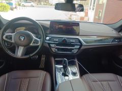 BMW 5 Series Facelift 525Li M Sport Package - фото 16