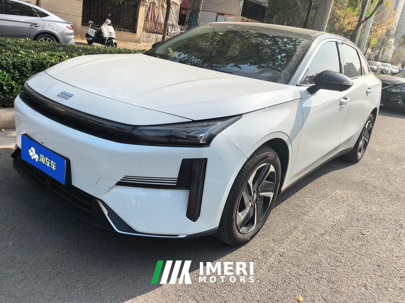 Geely Galaxy L6 EM-i 1.5L 140km Starship Edition