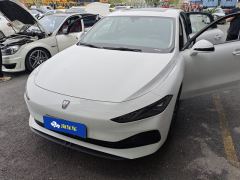 Roewe D7 PHEV 1.5L 125km Edition - ფოტო 3