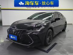 Toyota Avalon Dual-Engine 2.5L E-CVT Luxury Edition - photo 1