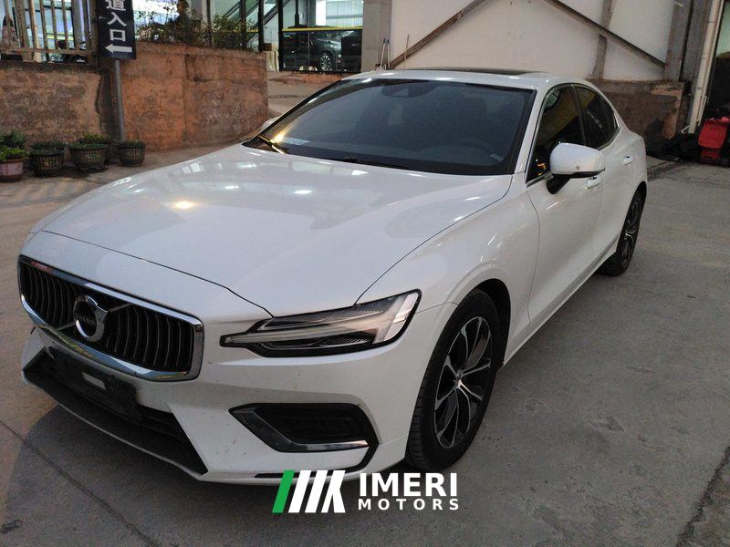 Volvo S60 B4 Smart Luxury Edition