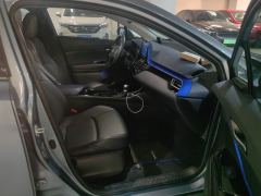 Toyota C-HR 2.0L Luxury - ფოტო 16