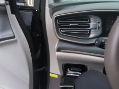 Denza D9 DM-i 970 4WD Flagship Edition - ფოტო 13