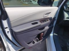 Toyota Sienna Dual-Engine 2.5L Comfort Edition - ფოტო 12