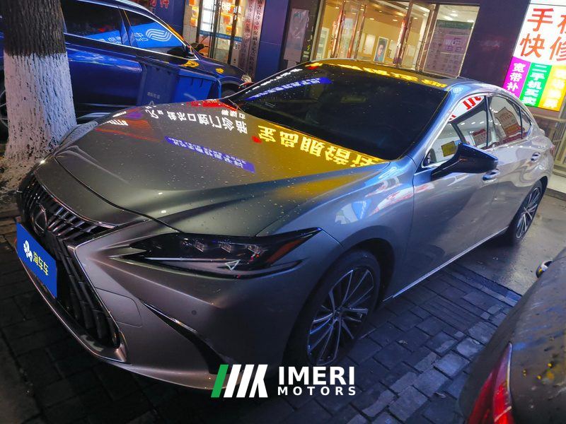 Lexus ES 300h F SPORT - ავტომობილი ჩინეთიდან
