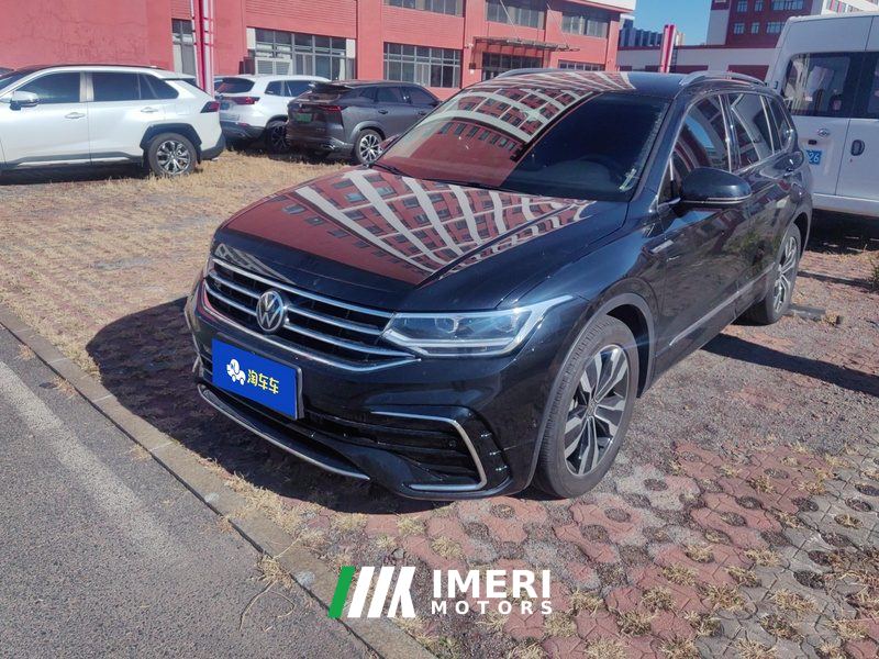 Volkswagen Tiguan L Facelift 330TSI 2WD R-Line Beyond Luxury Edition 5-seater