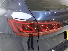 Volkswagen Touareg 3.0T Premium Obsidian Black Sports Suit - фото 16