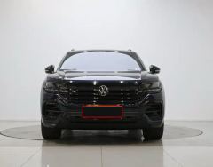 Volkswagen Touareg 3.0T Premium Obsidian Black Sports Suit - фото 2