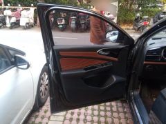 Jetta VS7 280TSI Automatic Glory Edition - ფოტო 12