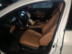 Toyota Avalon Dual-Engine 2.0L Luxury Edition - ფოტო 14