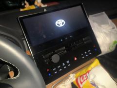 Toyota Avalon Dual-Engine 2.0L Luxury Edition - ფოტო 17