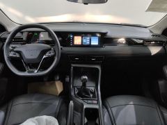 Roewe MG i5 1.5L Manual Superior Edition - ფოტო 16