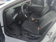 Volkswagen Jetta 280TSI Edition - ფოტო 14