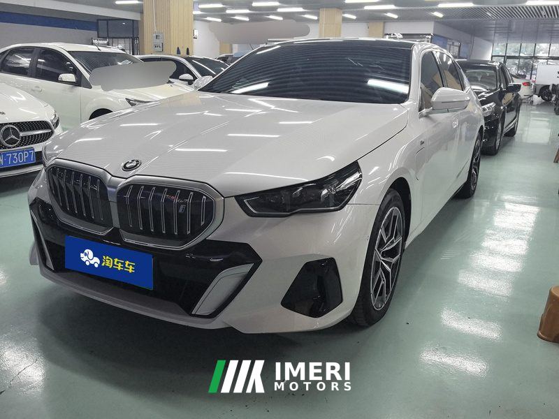 BMW i5 eDrive 35L M Sport Package