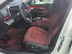 BMW i5 eDrive 35L M Sport Package - ფოტო 14