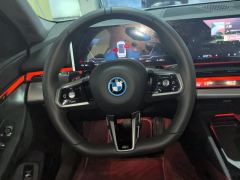BMW i5 eDrive 35L M Sport Package - ფოტო 18