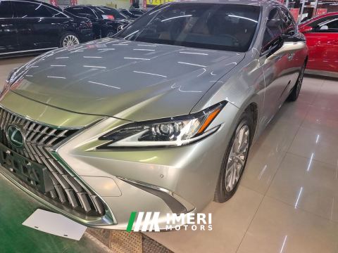2022 Lexus ES 200 Excellence Edition - автомобиль из Китая
