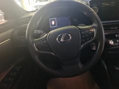 Lexus ES 200 Excellence Edition - ფოტო 18