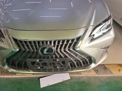 Lexus ES 200 Excellence Edition - ფოტო 3