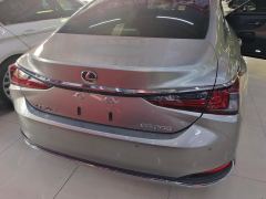 Lexus ES 200 Excellence Edition - ფოტო 7